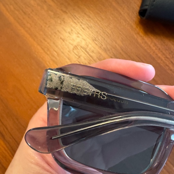 FREYRS Women's Gray Sunglasses - Picture 4 of 7